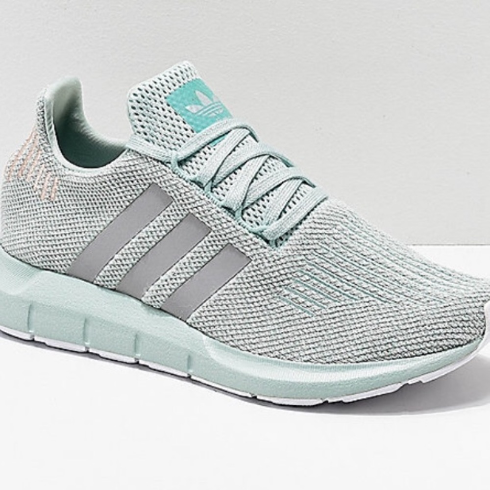 Adidas Swift Run Sneakers